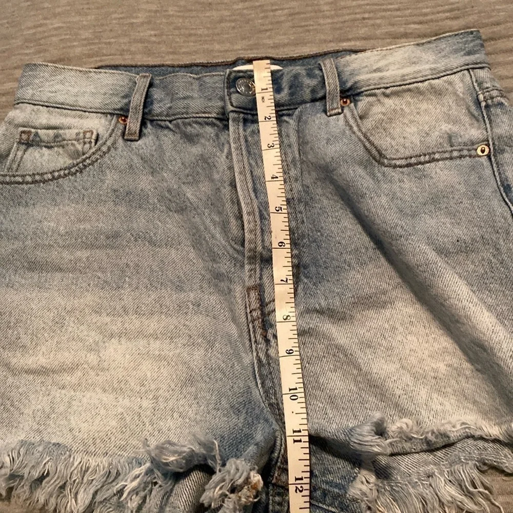 PACSUN Vintage high rise button fly jean shorts size 28